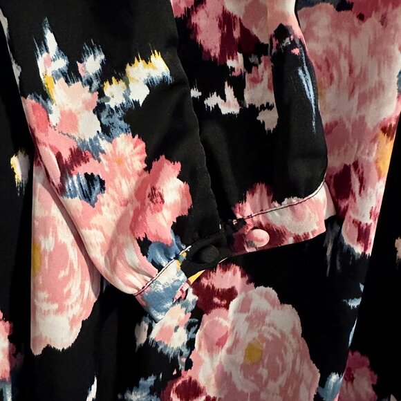 Torrid Studio Crepe De Chine Button Front Long Sleeve Floral Blouse Plus Size 2 - Picture 5 of 5